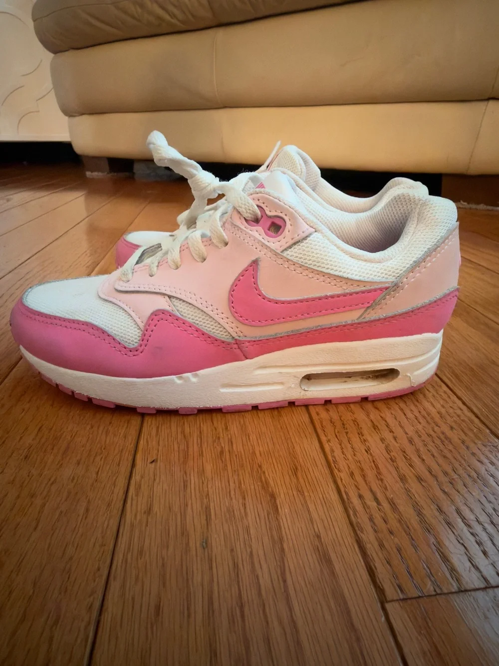 Nike Kids Pink and White Low-Top Sneakers